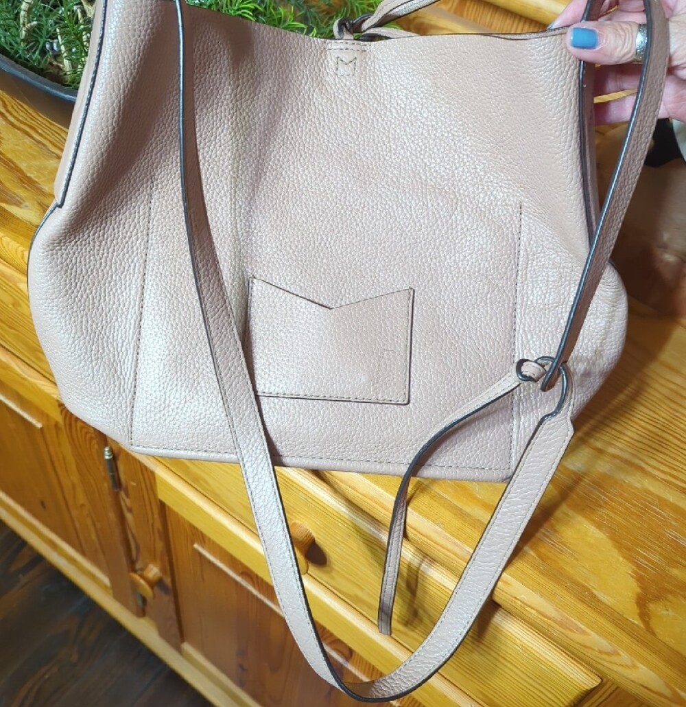 Michael Kors Junie Pebbled Leather Shoulder Bag in Dusty Rose - Picture 3 of 4